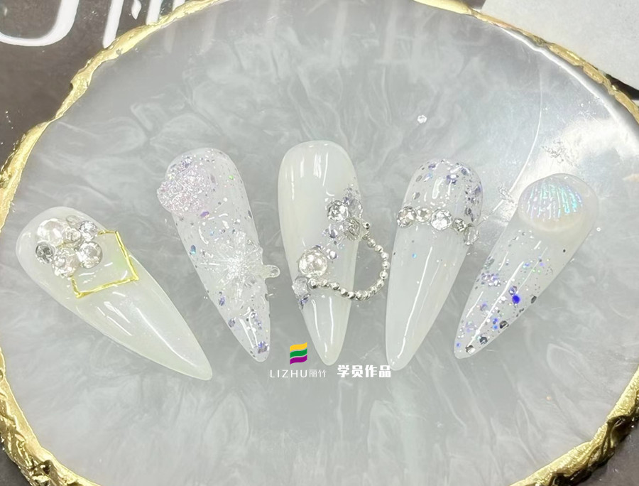 南寧美甲進(jìn)修班課堂分享