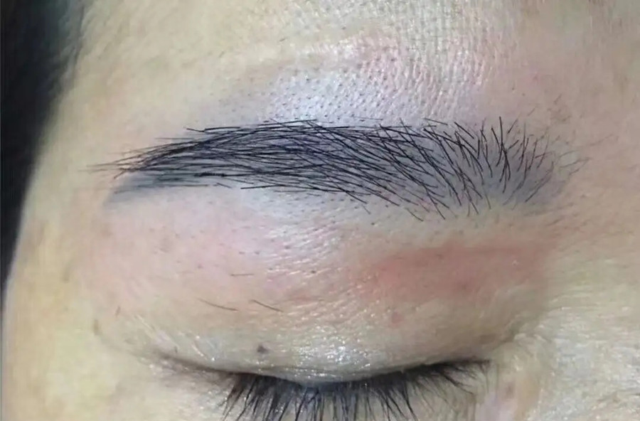 藍(lán)眉和紅眉形成的原因，看南寧紋繡培訓(xùn)正規(guī)學(xué)校哪家好?