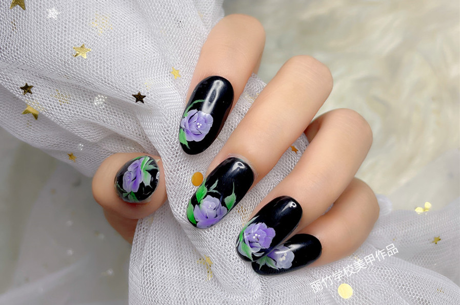 廣西美甲十佳學校作品--手繪玫瑰花美甲、秋日花朵美甲,