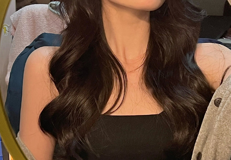 如何用電棒卷出氛圍感卷發(fā)？廣西燙染學(xué)校教你