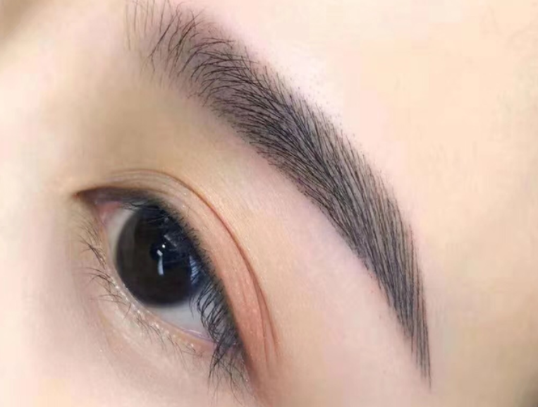 紋眉的價(jià)格怎么決定？南寧紋繡十大名校揭秘