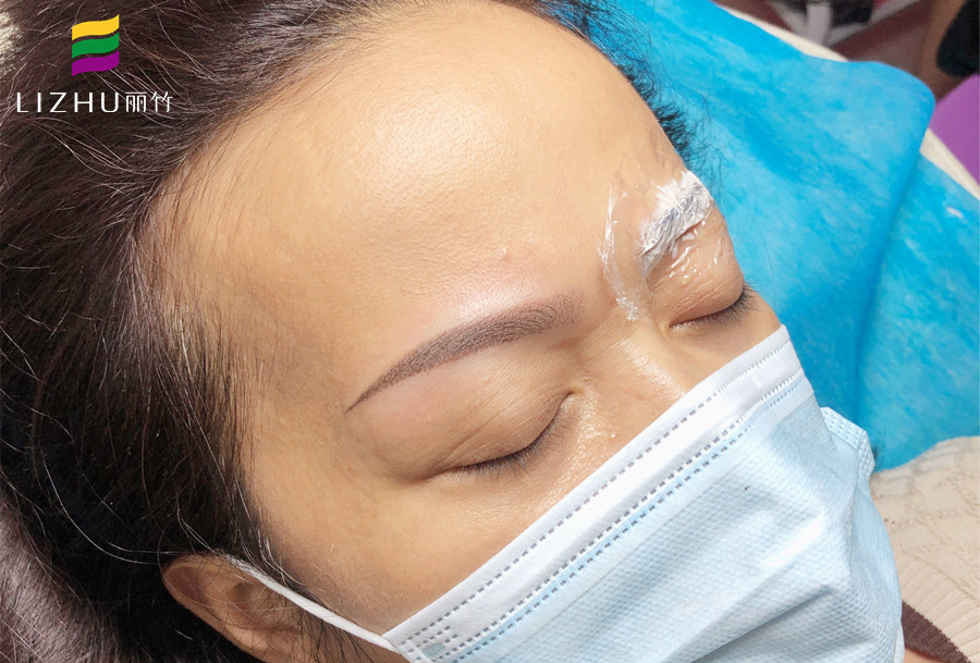 冬天紋繡有哪些注意事項(xiàng)？廣西紋繡學(xué)校排行榜分享要點(diǎn)