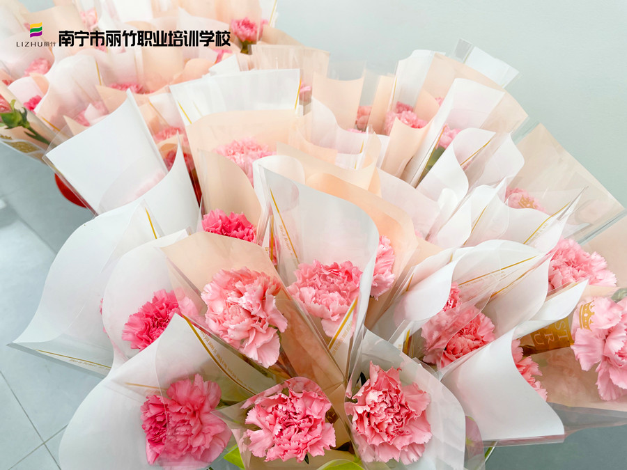 麗竹學(xué)校3·8女神節(jié)，定制專(zhuān)屬你的美麗