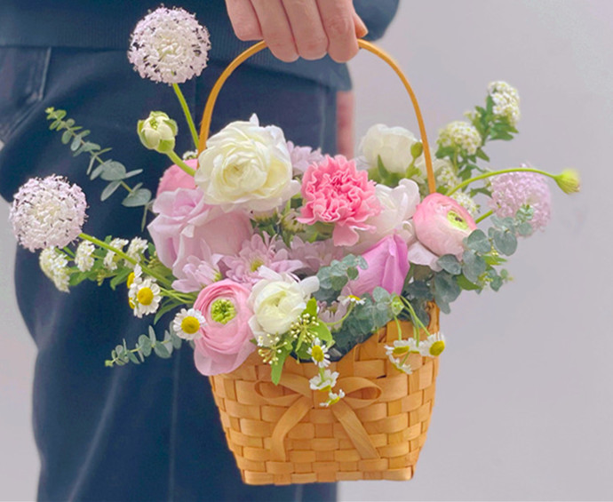 韓式手提花籃，南寧鮮花培訓(xùn)作品