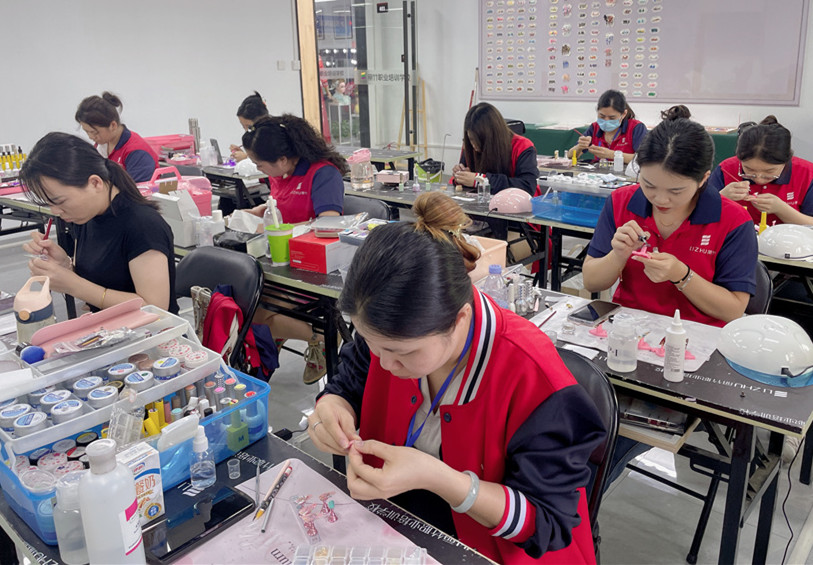 南寧美甲培訓創(chuàng)業(yè)課程推薦