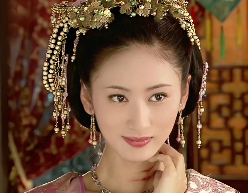 中式古典釣系妝容--南寧化妝教學(xué)課件解析