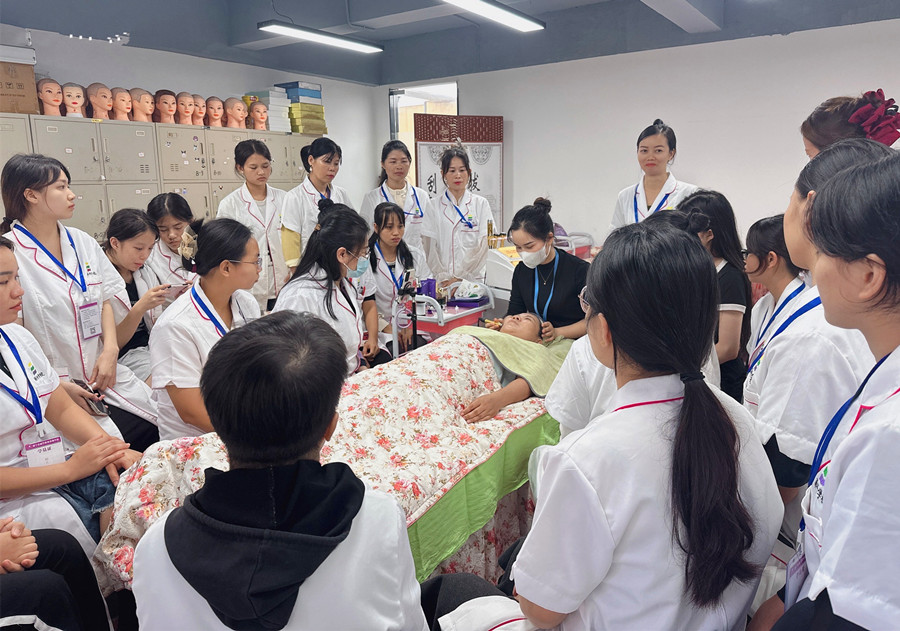 使用美容儀器注意事項(xiàng)，南寧美容儀器培訓(xùn)班教學(xué)