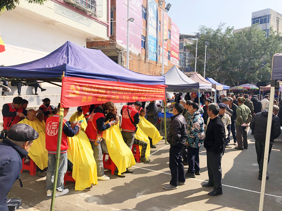 南寧美發(fā)教學(xué)外出 | 南寧美發(fā)社會(huì)實(shí)踐報(bào)告