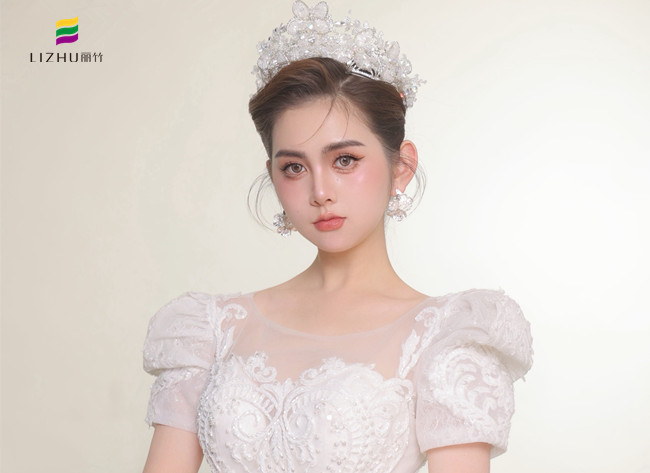 簡約氣質新娘，廣西學新娘跟妝作品