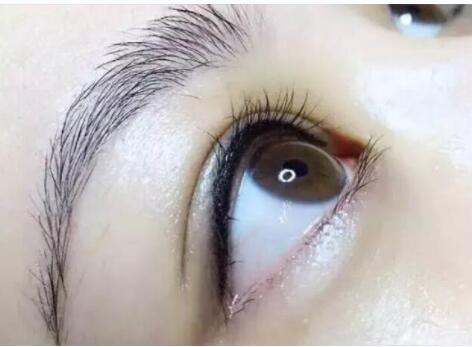 紋美瞳線技術專業(yè)的重要性，廣西學紋美瞳線