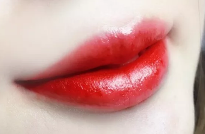 廣西紋繡技師：紋唇顏色不正常怎么辦？