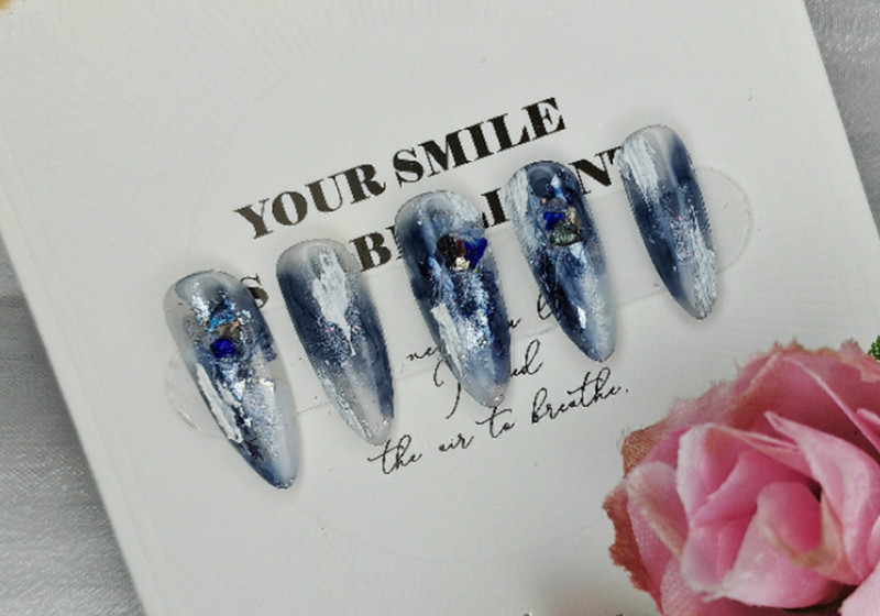 冰川暈染美甲，廣西美甲短期培訓(xùn)班課堂作品