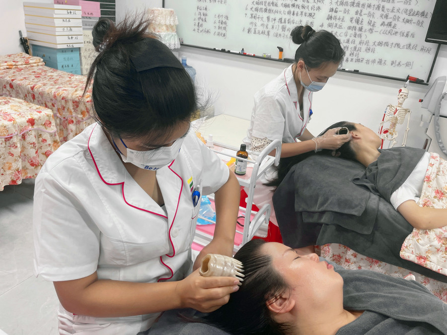 頭療養(yǎng)發(fā)基本流程，南寧頭皮養(yǎng)發(fā)護理班實操講解