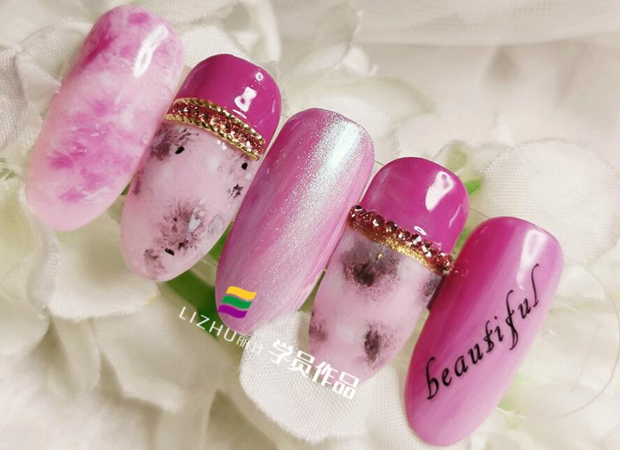 美甲暈染糊成團(tuán)的原因，南寧美甲培訓(xùn)課程講解