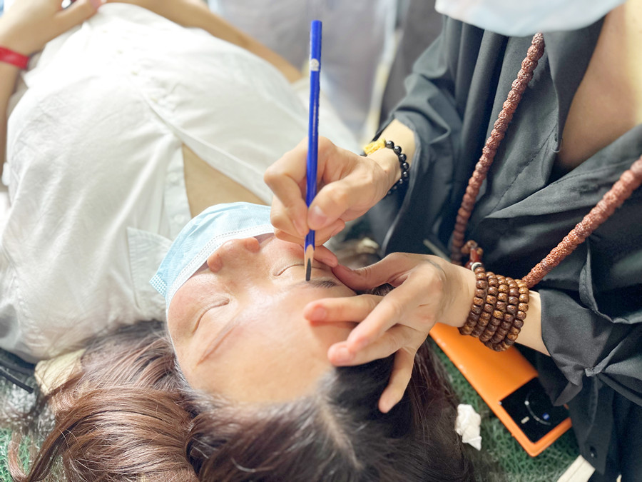 為什么現(xiàn)在這么多人做紋眉？南寧紋繡專業(yè)正規(guī)學校講解