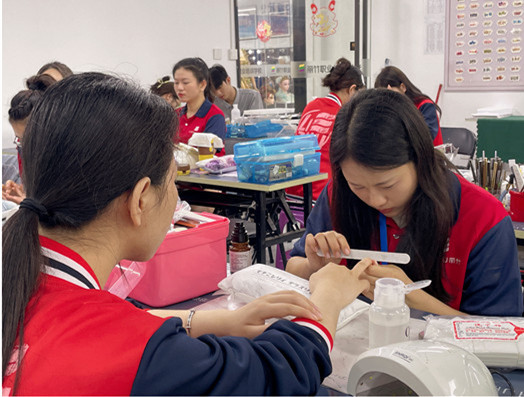 全員通過！南寧美甲基礎(chǔ)班升班考試