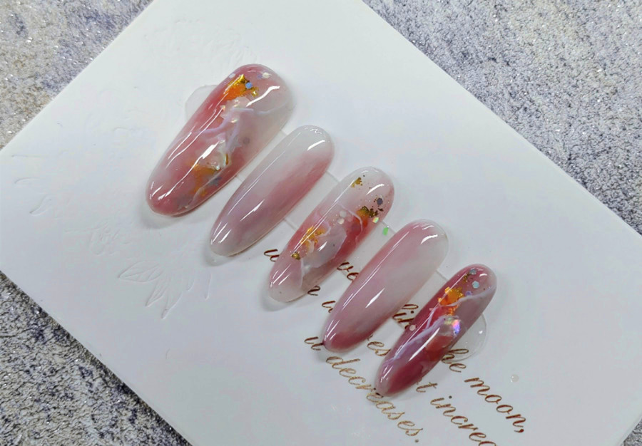 夏日暈染美甲，廣西學(xué)美甲零基礎(chǔ)學(xué)員作品