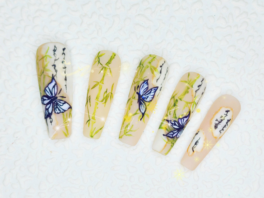 新中式美甲，告訴你南寧美甲去哪里學(xué)比較好？