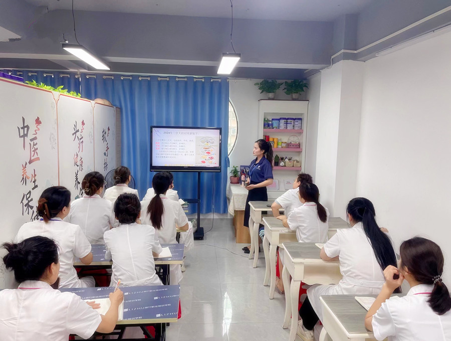 三伏天指什么？南寧美容健康學(xué)校為你講解