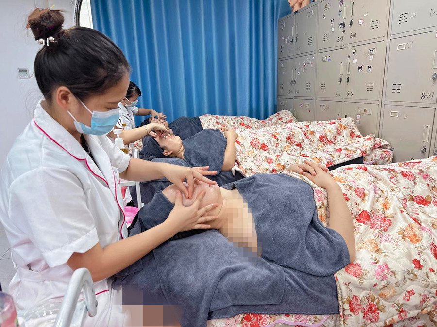 如何緩解魚(yú)尾紋的加深？南寧皮膚管理師學(xué)校告訴你