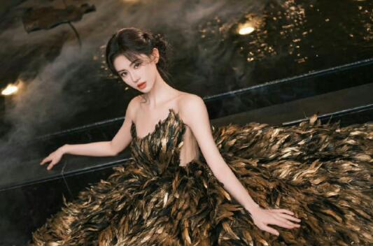 鞠婧祎金羽妝教程，南寧化妝仿妝培訓