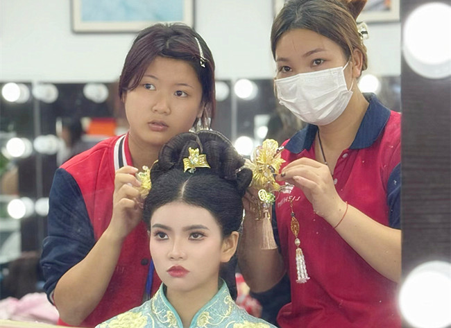 秀禾妝容，用實(shí)力展現(xiàn)廣西彩妝學(xué)校哪家有實(shí)力？