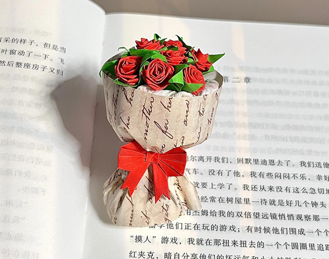 玫瑰花束折紙教程，廣西花藝培訓學校推薦