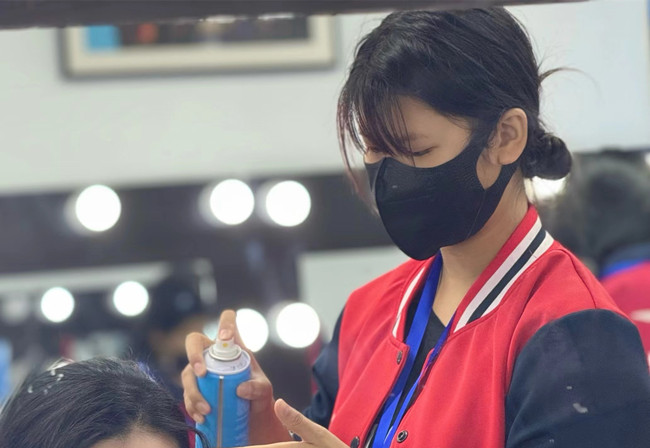 清冷風(fēng)中式造型，南寧化妝師培訓(xùn)學(xué)員作品