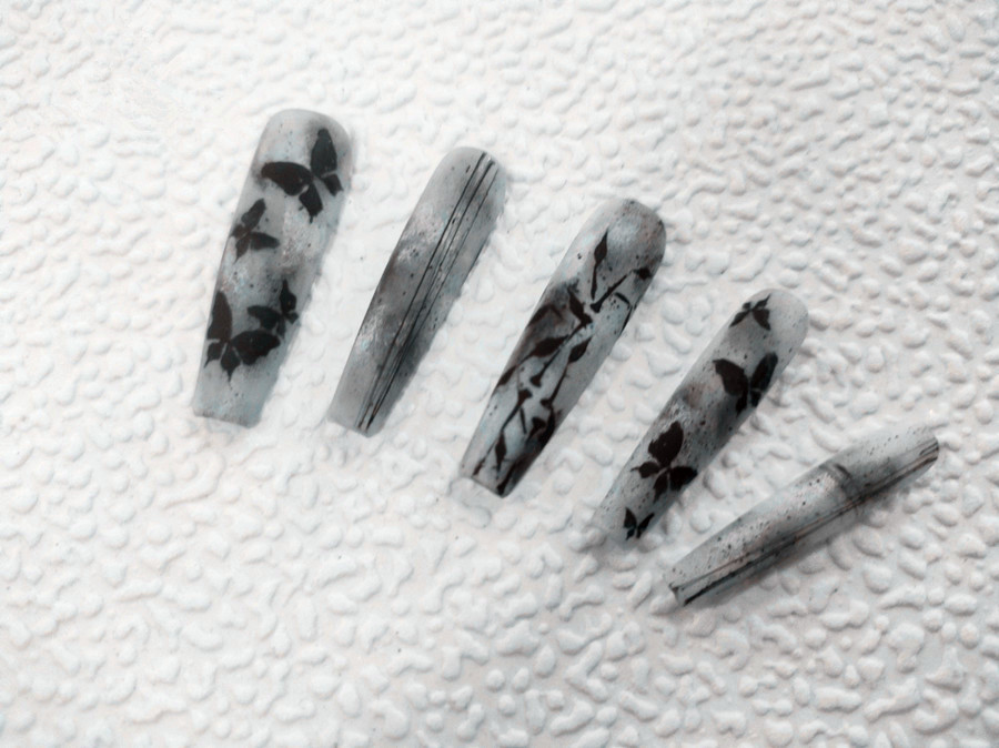 水墨彩繪美甲，南寧美甲進(jìn)修提升作品手法演示