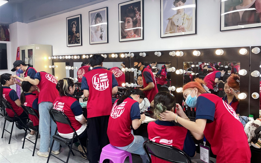 注意！南寧化妝技能比賽項(xiàng)目與評(píng)分要求