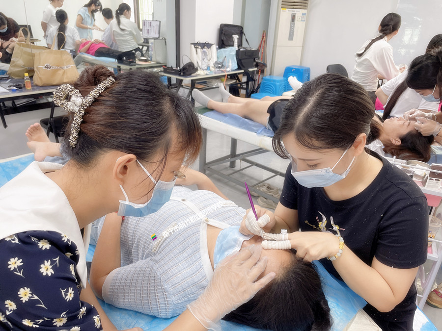 廣西紋繡哪里可以進修？色乳的選擇