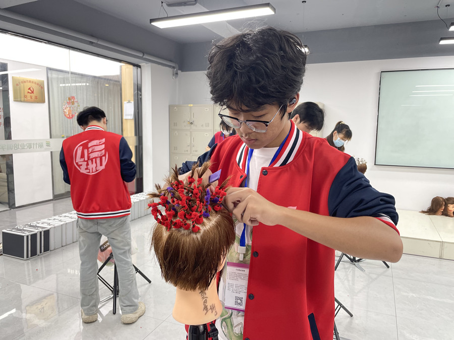 女士流行燙發(fā)款式：燙發(fā)類型有哪些？