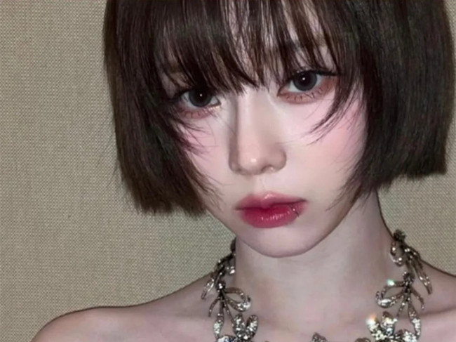 金玟庭眼妝教程，從零開始學化妝南寧