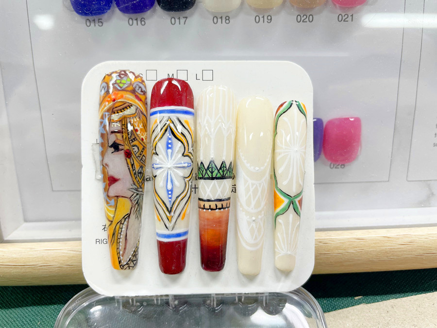 波西米亞美甲，南寧美甲進(jìn)修學(xué)院學(xué)員作品