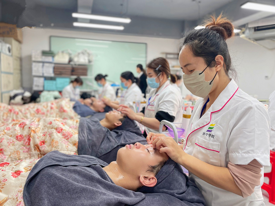 課堂實況 | 南寧美容護膚培訓實操