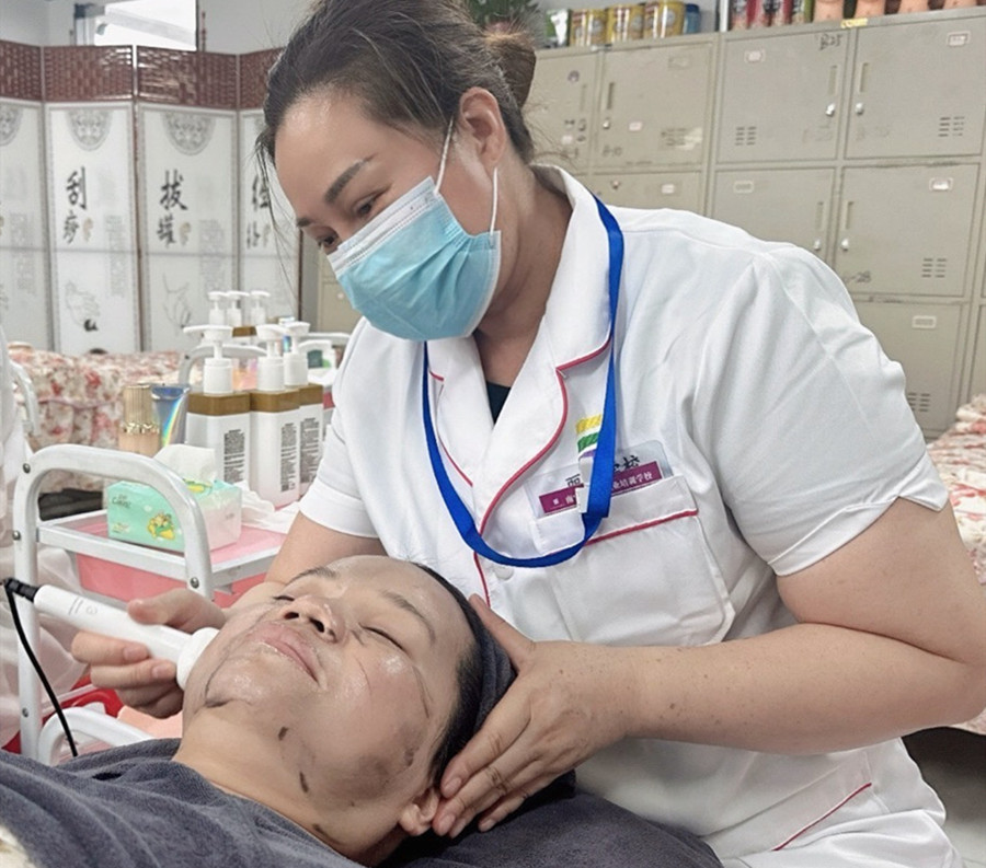 如何養(yǎng)出好皮膚的技巧，廣西皮膚管理學(xué)習(xí)