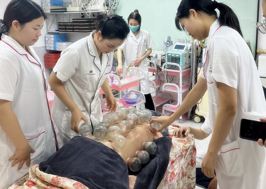 不同人群適合的拔罐時(shí)間，南寧健康管理知識(shí)分享