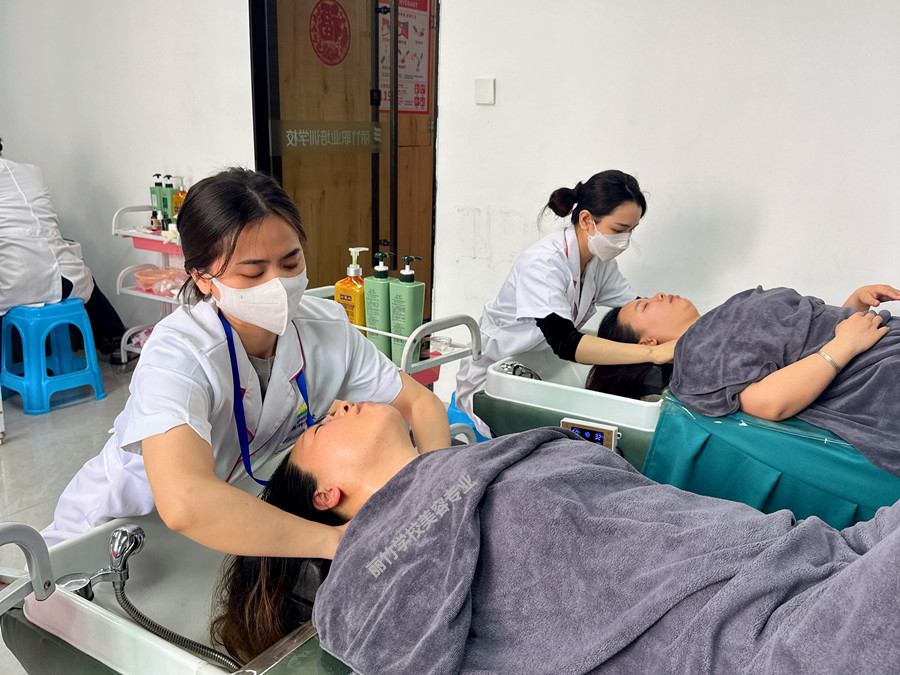 頭療肩頸按摩注意事項(xiàng)，廣西學(xué)頭療