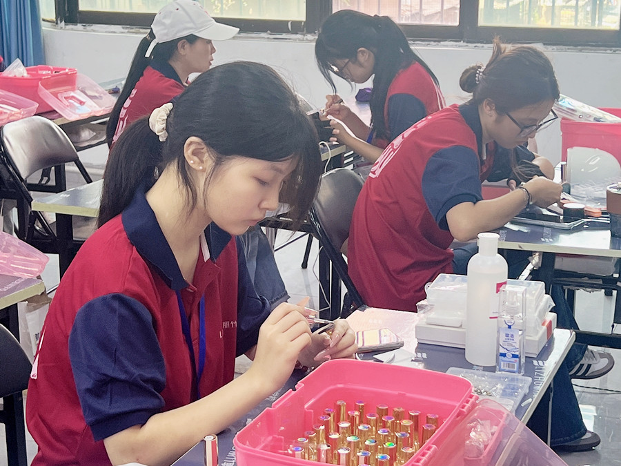 單色美甲練習(xí)，南寧美甲課堂隨拍