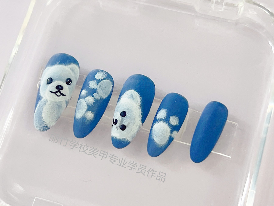 輕松熊美甲，南寧美甲訓(xùn)練課堂作品