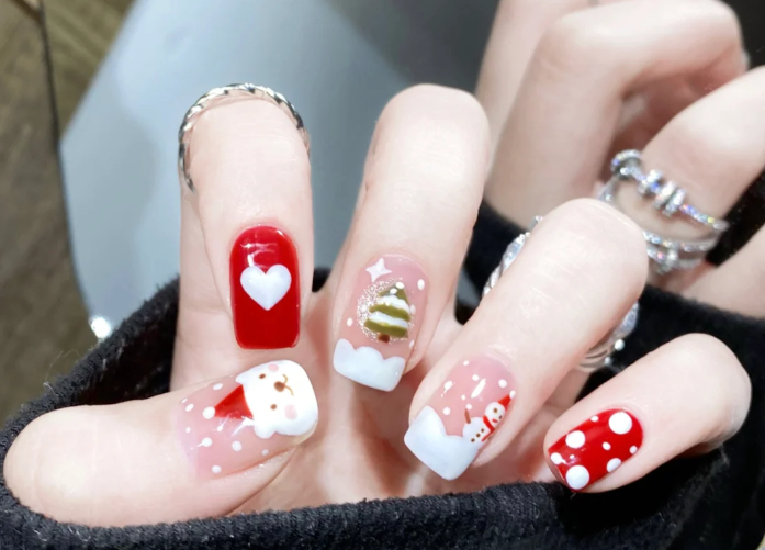 圣誕小熊美甲，南寧美甲設(shè)計學(xué)校分享教程